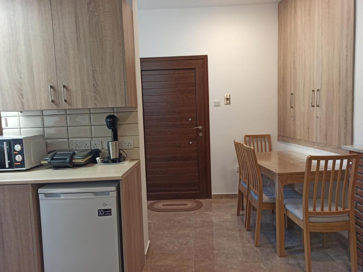 River Apartments Galata Esterno foto